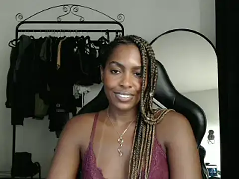 marisilva br online show from March 11, 2025, 12:22 am