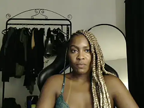 marisilva br online show from March 16, 2025, 10:53 pm