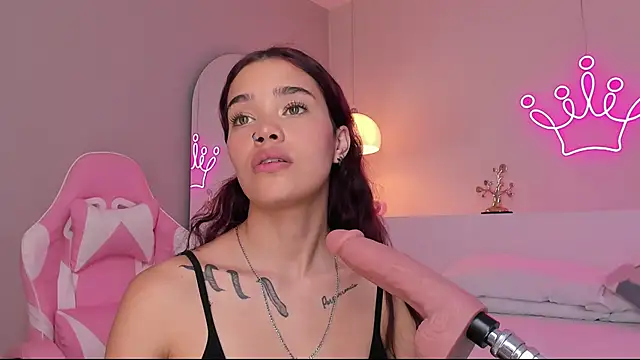 violeth hill online show from January 22, 2025, 10:48 pm