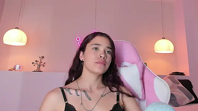 violeth hill online show from February 11, 2025, 1:41 am