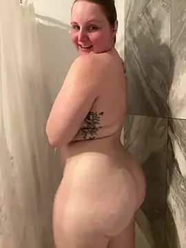 GingerSnap33 online show from January 7, 2025, 3:14 am