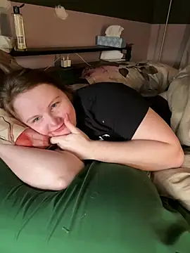 GingerSnap33 online show from February 2, 2025, 5:26 pm