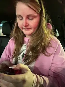 GingerSnap33 online show from February 14, 2025, 3:33 am