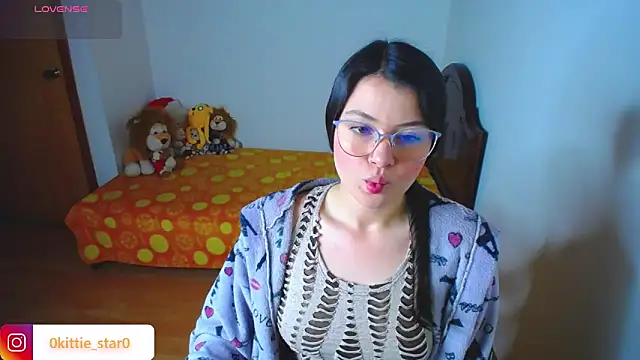 juli05star20 online show from March 7, 2025, 3:49 pm