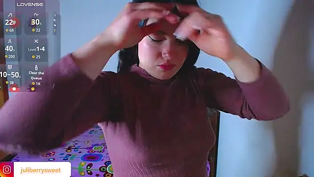 juli05star20 online show from October 3, 2025, 3:36 am