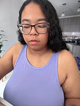 XMara online show from September 25, 2025, 5:49 pm