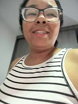 XMara online show from October 15, 2025, 5:13 pm