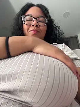 XMara online show from February 4, 2026, 4:02 pm