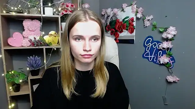 Snapshot of MargaritaKiss chatting on May 27, 2026, 7:33 pm MargaritaKiss online show from May 27, 2026, 7:33 pm