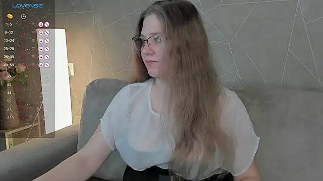 Megan Violer online show from December 23, 2024, 3:44 pm