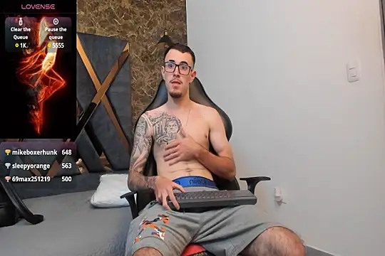 CodyWalkerR online show from December 27, 2024, 11:21 pm