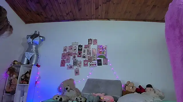 Pucaa  online show from February 3, 2026, 1:59 am