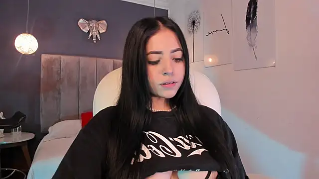 Maaiitee online show from March 2, 2025, 6:51 pm