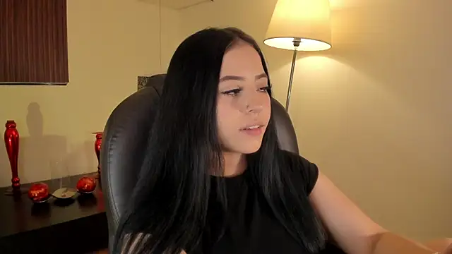 Snapshot of Maaiitee chatting on May 1, 2026, 3:38 pm Maaiitee online show from May 1, 2026, 3:38 pm