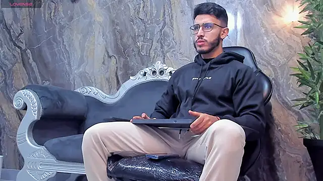 Liam Kleiin online show from January 25, 2025, 11:44 am