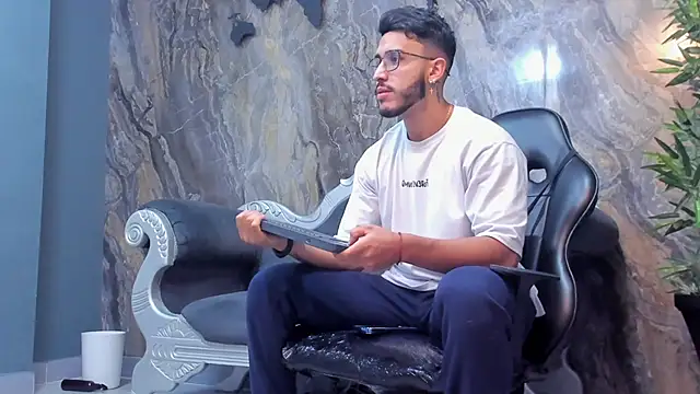 Liam Kleiin online show from January 27, 2025, 11:43 am