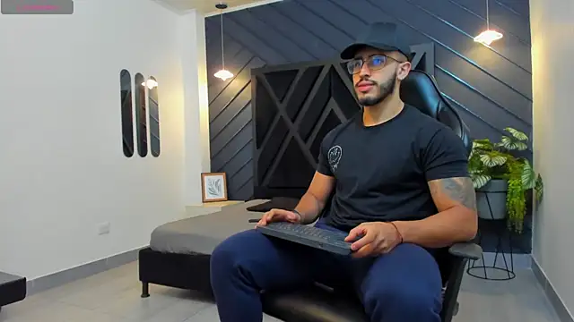 Liam Kleiin online show from October 2, 2025, 11:17 am