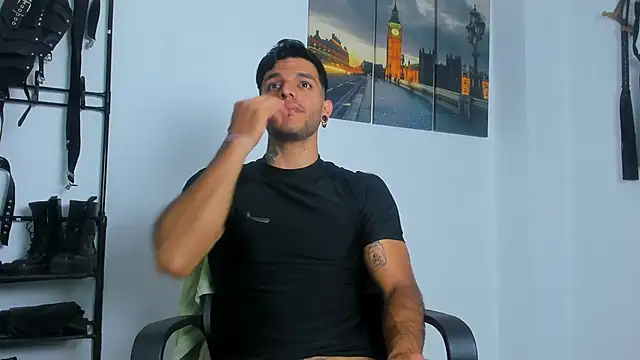 JuanBlade online show from October 18, 2025, 2:47 am