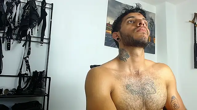 JuanBlade online show from November 13, 2025, 5:34 pm