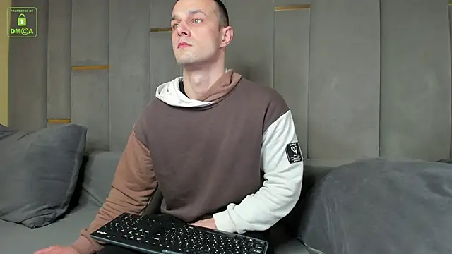 BrandonNorris online show from November 1, 2025, 4:14 am