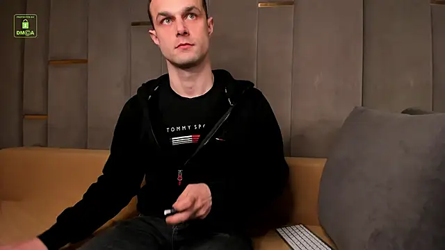 BrandonNorris online show from April 25, 2026, 3:42 pm