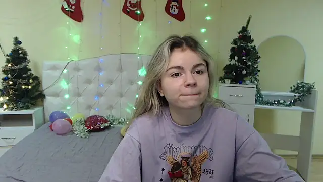 TinaRedly online show from January 13, 2025, 4:18 am