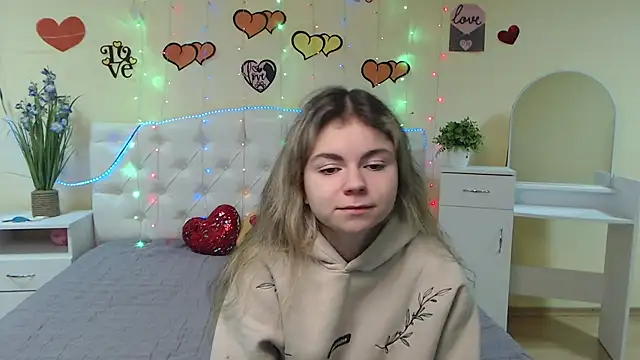 TinaRedly online show from February 15, 2025, 7:06 pm