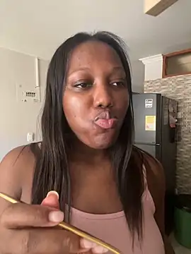 kellya  online show from January 23, 2025, 1:35 pm