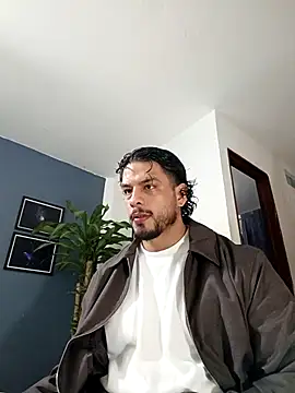 SilvaBranko online show from November 24, 2025, 12:21 am