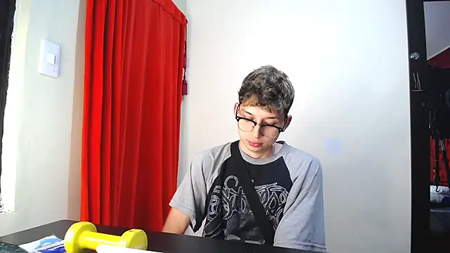  Thomas hot  online show from January 28, 2025, 9:40 pm