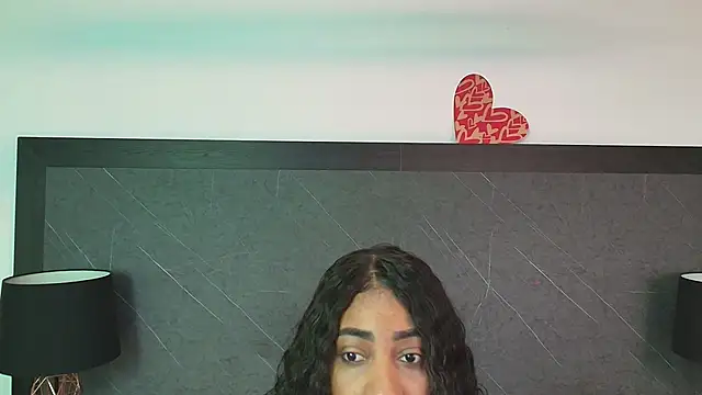 charlottebrowns  online show from February 8, 2025, 12:50 pm