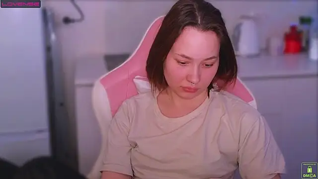 Airyhill online show from April 21, 2026, 4:34 pm