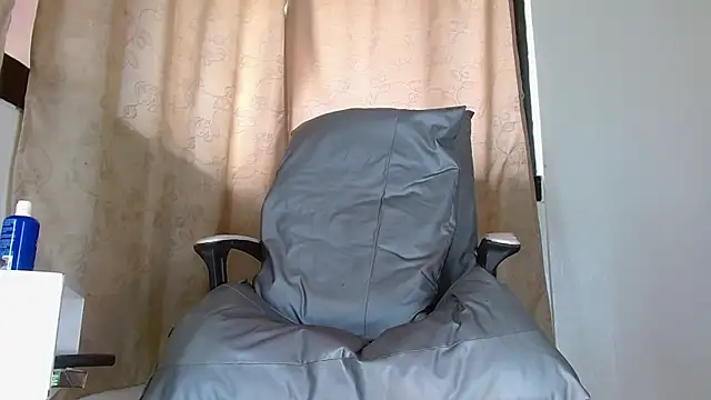 bellatrixx 69 online show from December 14, 2024, 3:15 pm