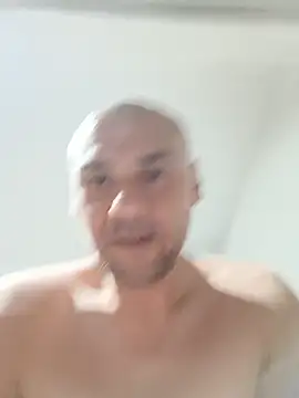 Semprefedele online show from June 23, 2026, 7:56 pm