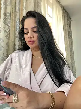  adelle online show from April 3, 2026, 10:46 am