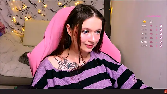 me  hanna online show from February 21, 2025, 10:15 pm