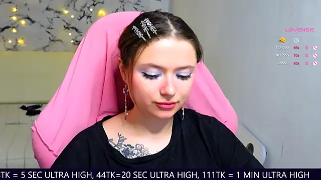 me  hanna online show from March 6, 2025, 1:37 am