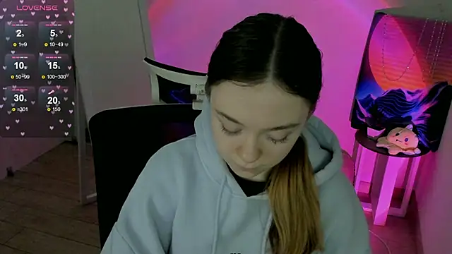 Florence meow online show from February 21, 2025, 9:56 am