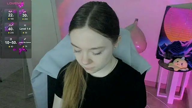 Florence meow online show from February 28, 2025, 7:48 am