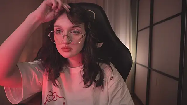 ELLIEJAY online show from February 1, 2025, 11:48 pm