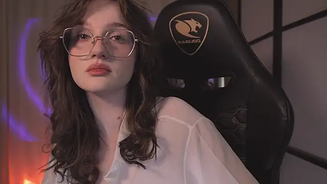 ELLIEJAY online show from February 12, 2025, 8:50 pm