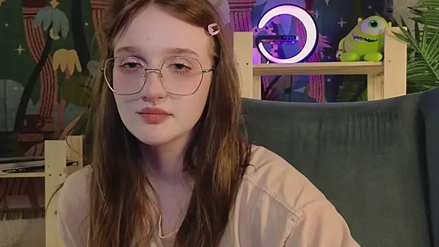 ELLIEJAY online show from March 16, 2025, 12:01 am