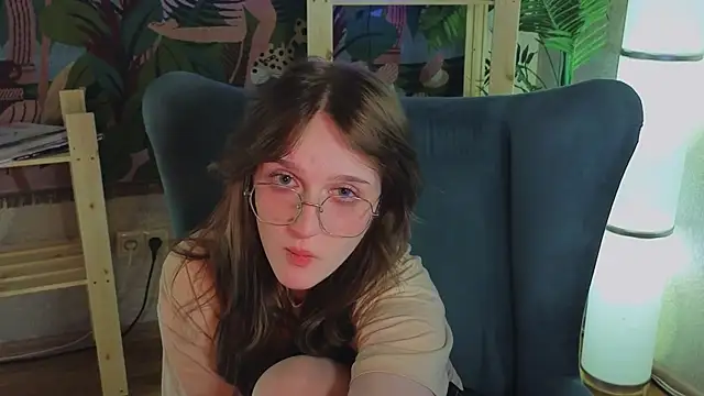 ELLIEJAY online show from March 17, 2025, 2:52 am