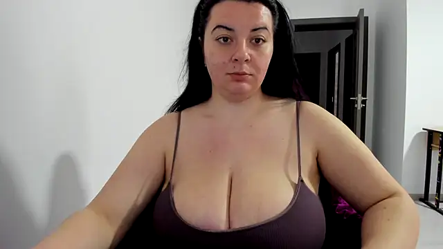 Snapshot of amiraisa11 chatting on March 18, 2025, 5:52 am amiraisa11 online show from March 18, 2025, 5:52 am