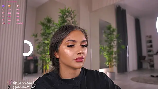 VanessaSimon online show from February 12, 2025, 6:40 am