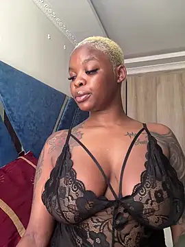 Snapshot of SexxyLunar chatting on May 22, 2026, 8:42 am SexxyLunar online show from May 22, 2026, 8:42 am
