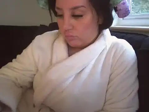 magical mia online show from February 7, 2025, 3:52 pm