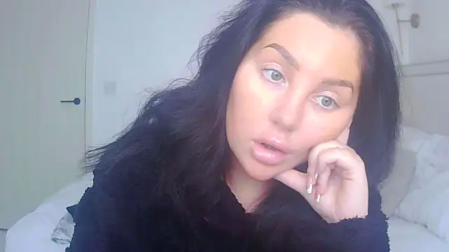 magical mia online show from January 10, 2026, 11:56 am