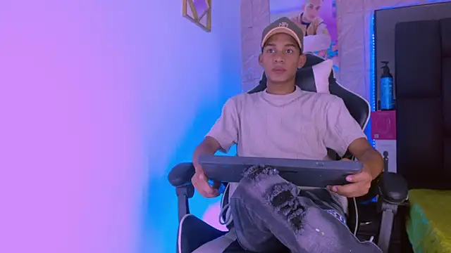 dilan alfonzo online show from November 7, 2025, 7:36 pm