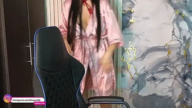 LissaWiild online show from April 21, 2026, 1:42 am